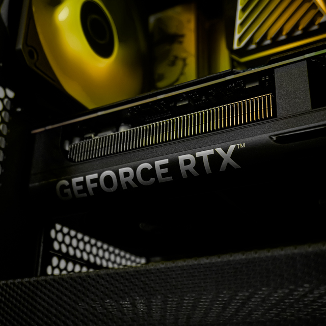 PCRB015 - EQUIPO AMD Ryzen 7 9700X + 32GB (2x16GB) + Geforce RTX 5070 (6 MESES SIN INTERESES)