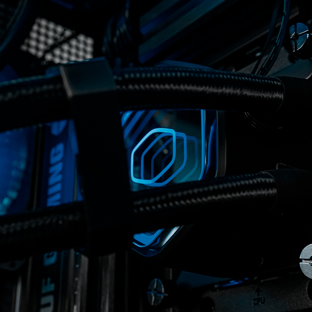 PCRB004 - Equipo AMD Ryzen 7 9700X + 32GB (2 X 16GB) + GeForce RTX 5080